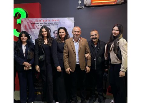 ÇATLI FİLM GALASI