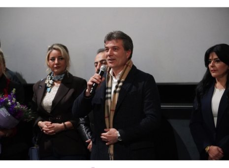 ÇATLI FİLM GALASI